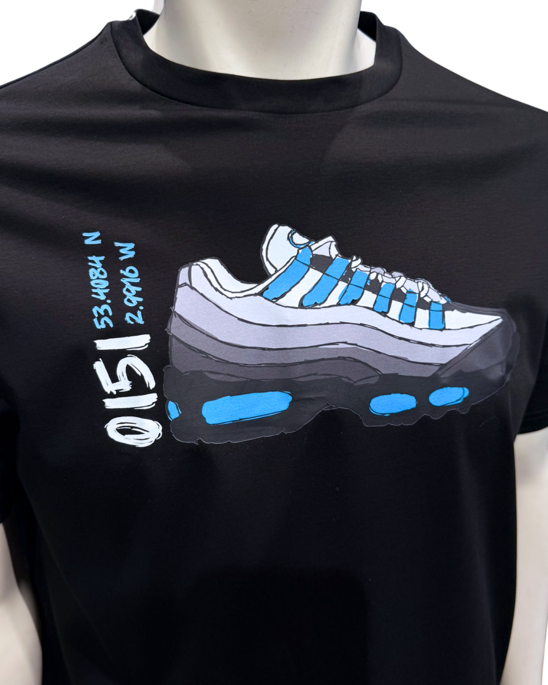 White Threads 110 Blue 0151 T-Shirt - Black