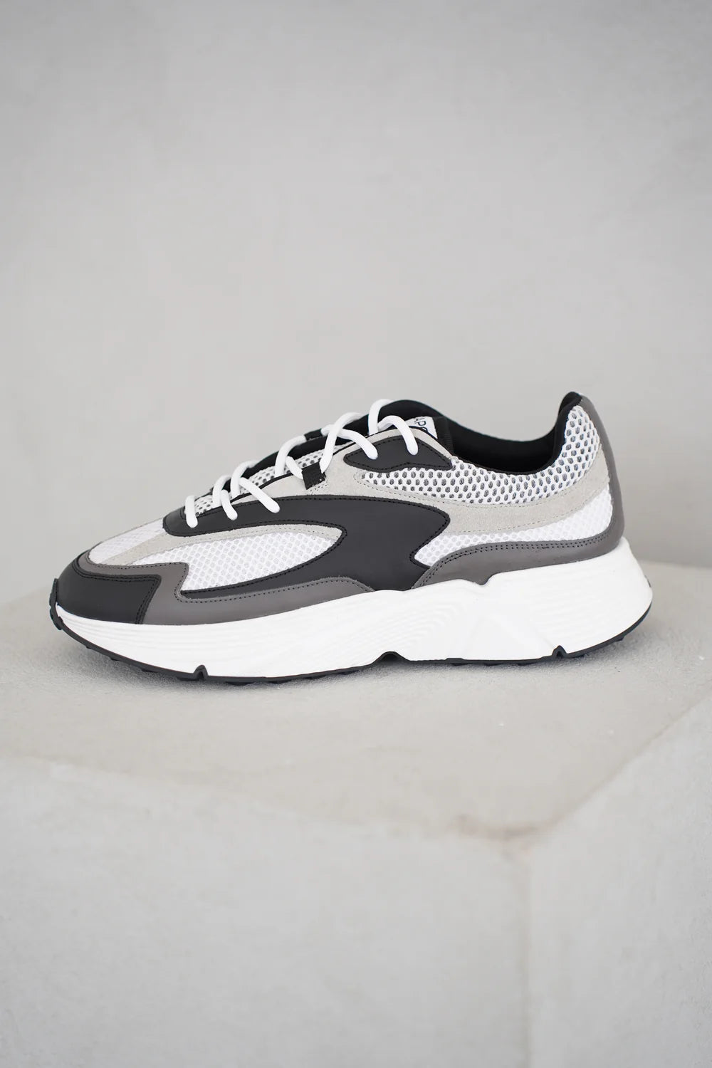 Capo Runner 2.0 Trainer - Black/Grey/White (PRE-ORDER)