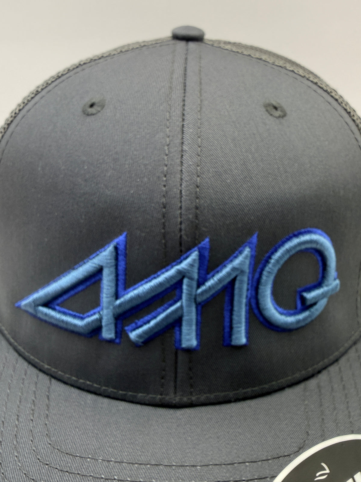 AMQ Cap - Grey/Candle/Blue