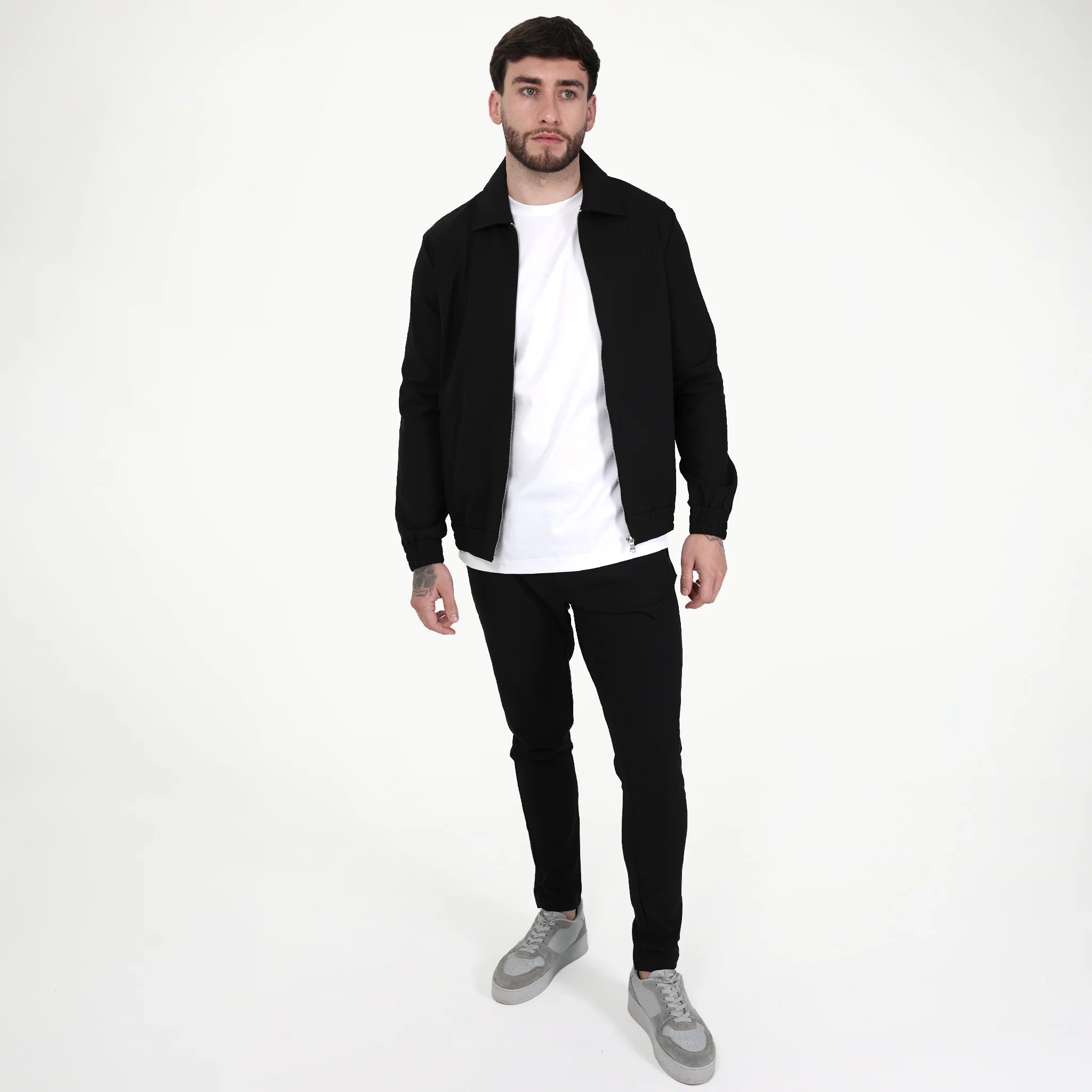 Reva Signature Techwear Trousers - Black
