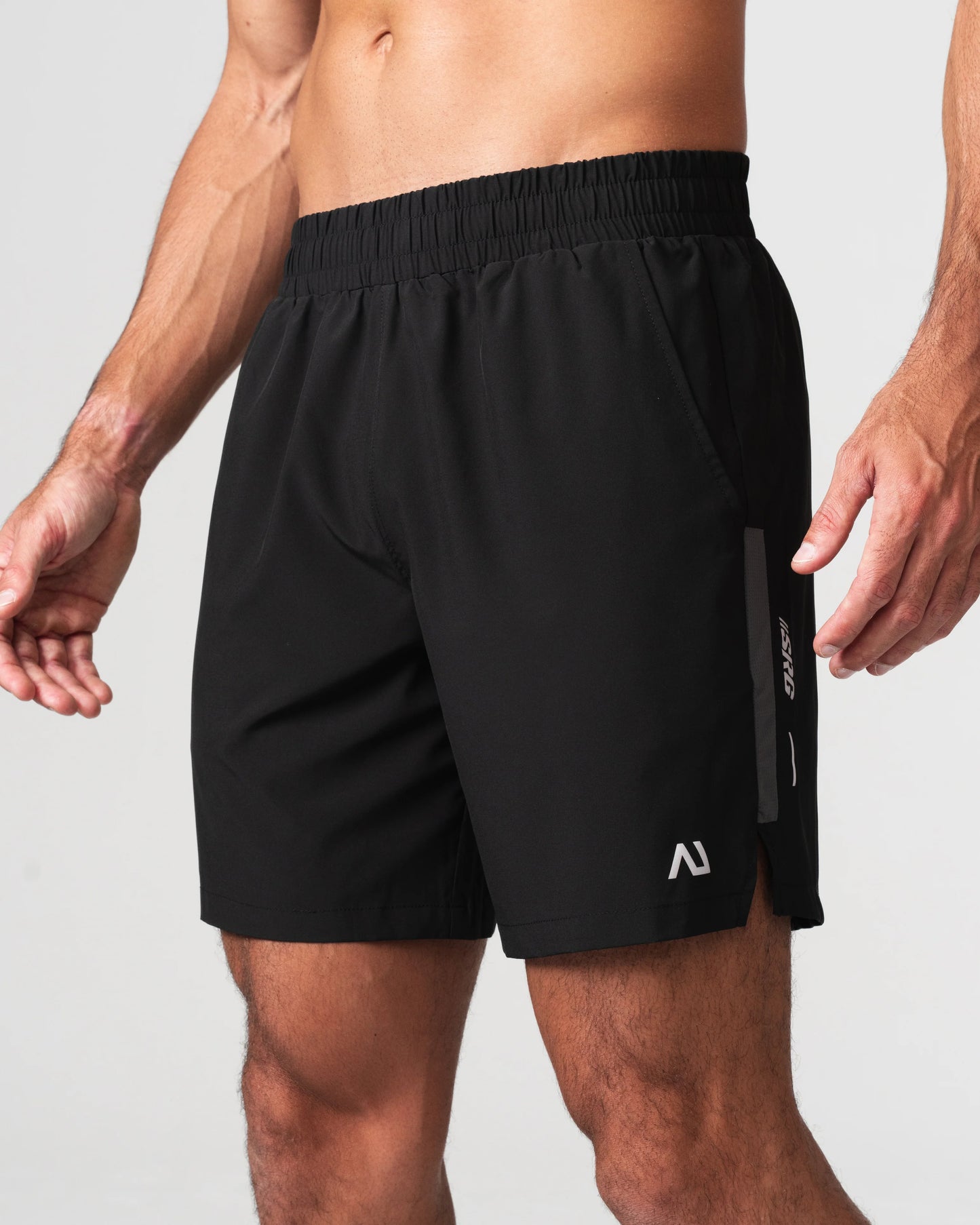 Agaru Versa Short - Carbon Black