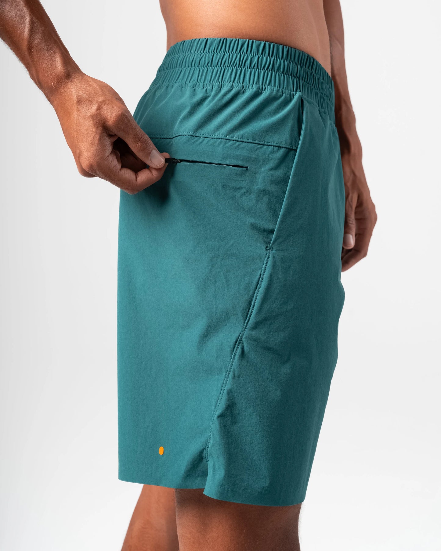 Agaru  Versa Short - Emerald Green