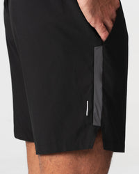 Agaru Versa Short - Carbon Black