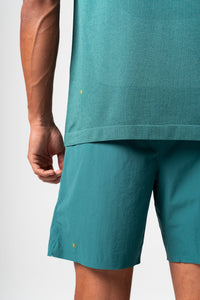 Agaru  Versa Short - Emerald Green