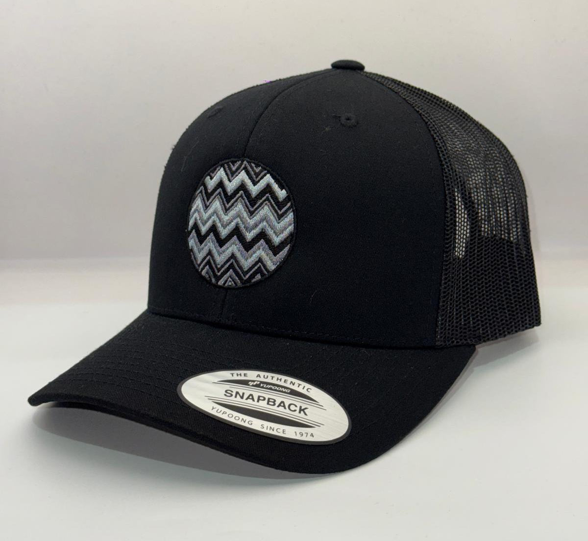 Lidz Grey Zig Zag Cap - Black