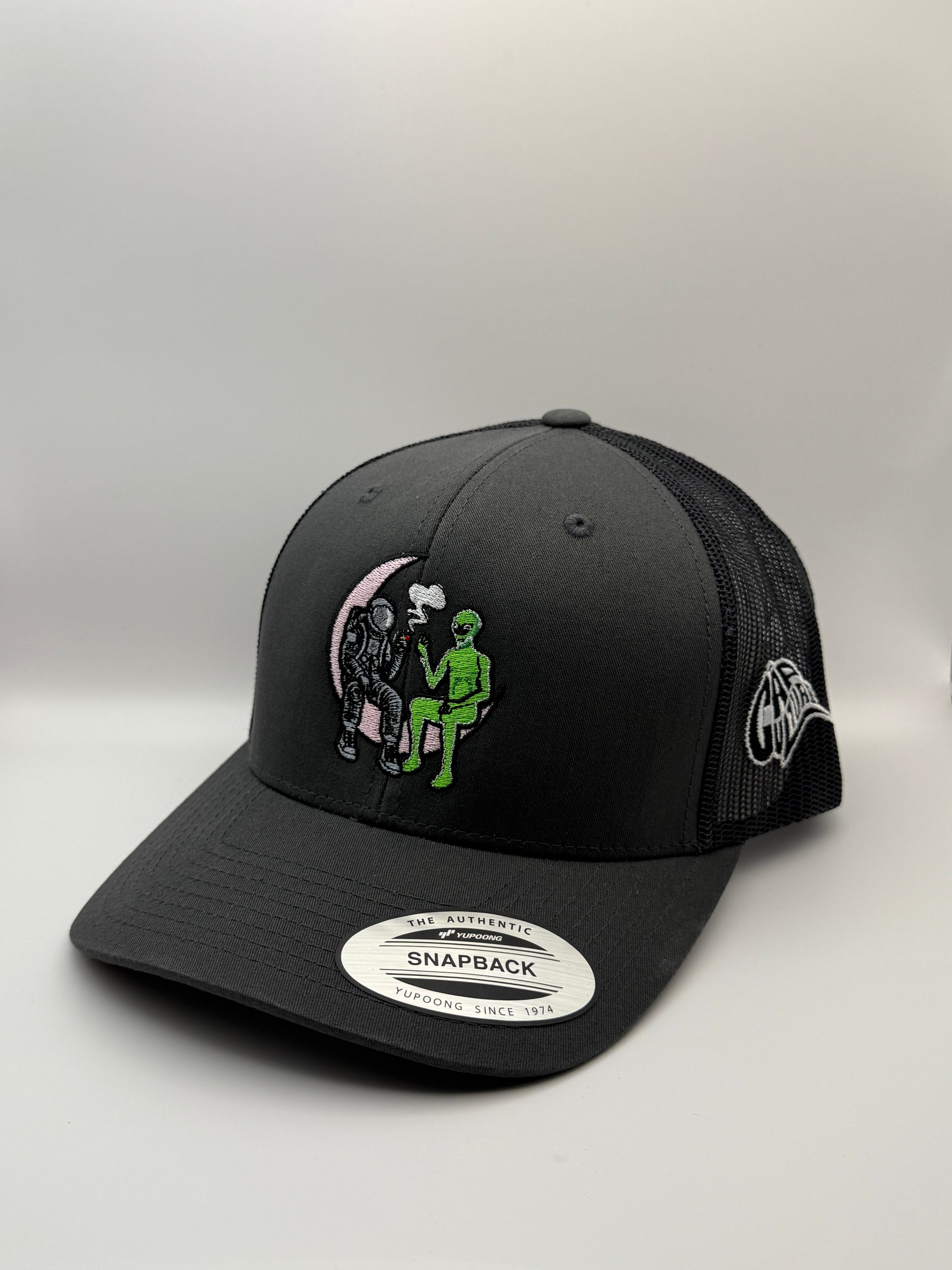 Cap Culture Astronaut N Alien - Grey