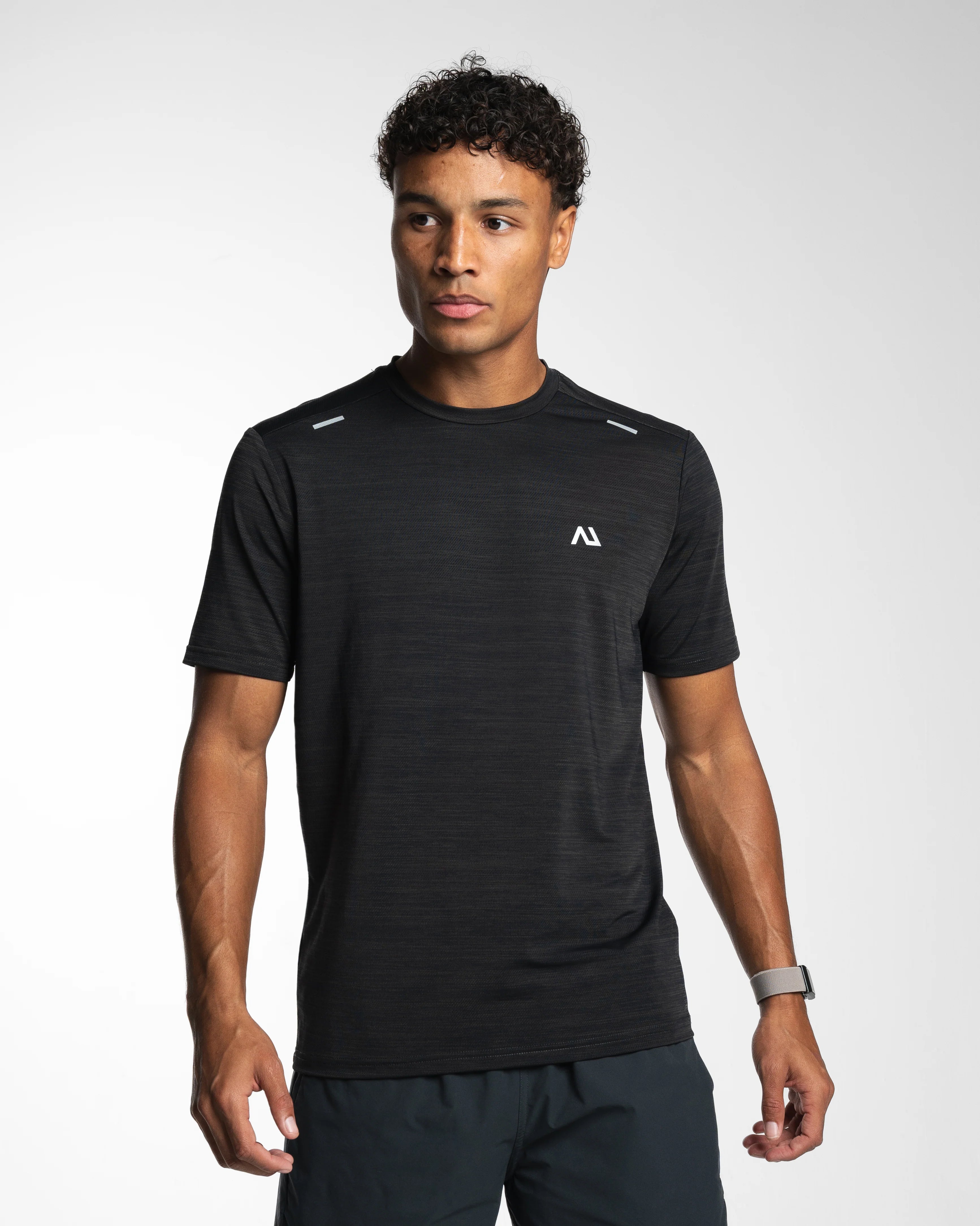 Agaru Motion T-Shirt - Obsidian