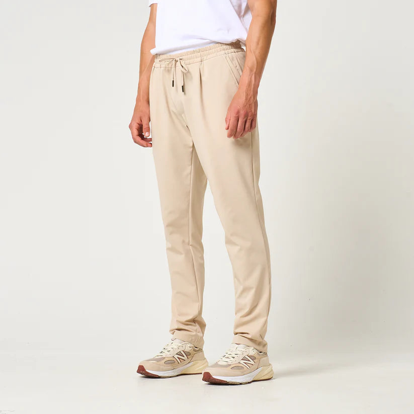Loiano Slim Fit Tech Pants - Beige