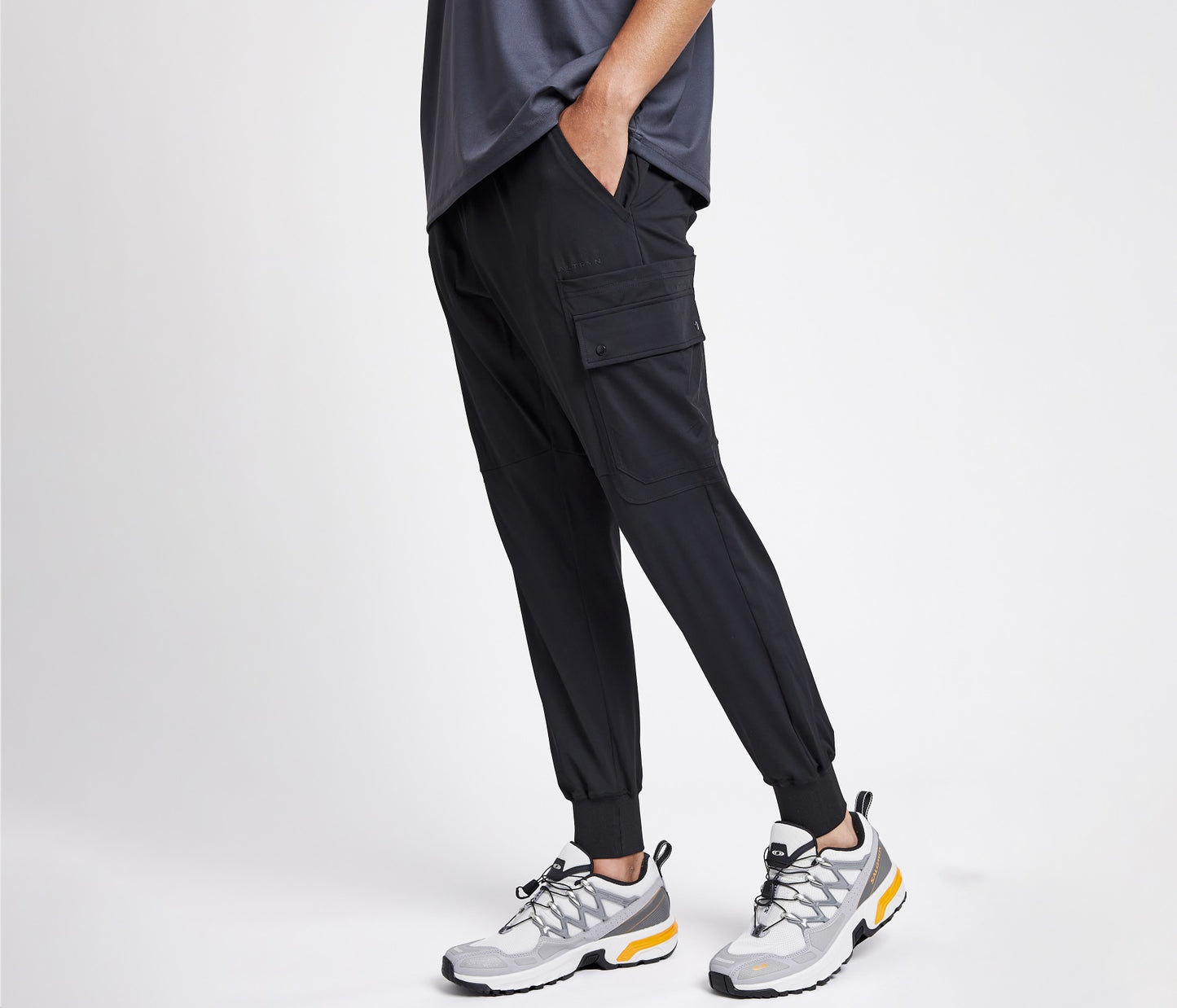 ALTRYN, Power Cargo Pants, Black