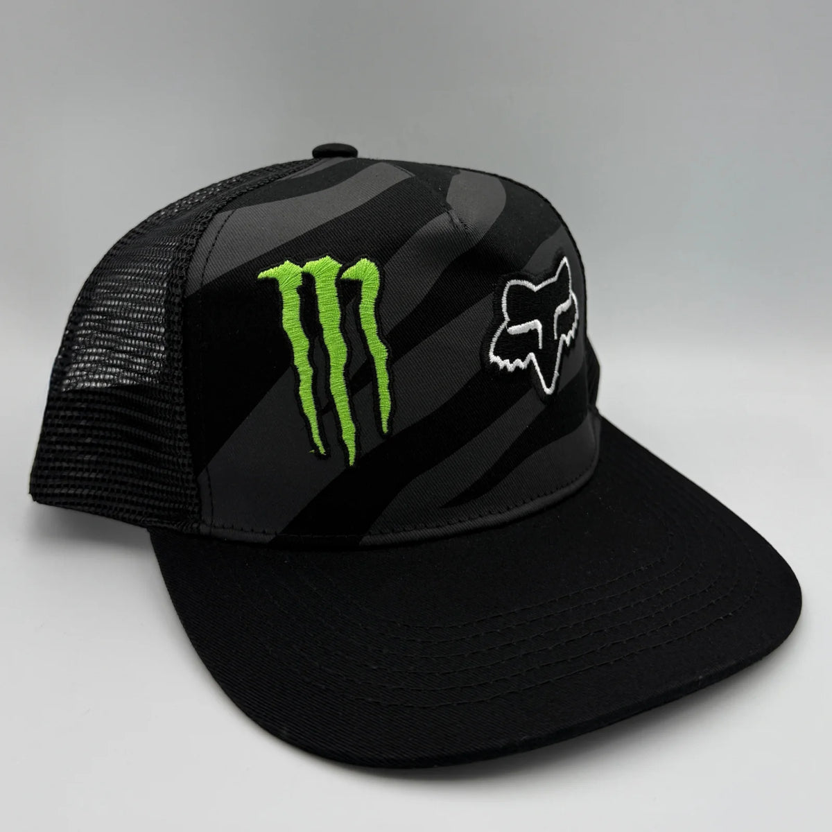 Monster Fox Flat Peak Cap - Black/grey