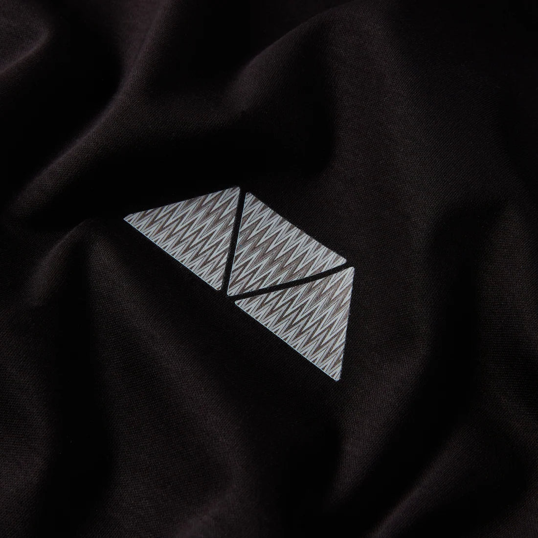 Mosquito Azure Triangle (Grey) T-Shirt - Black