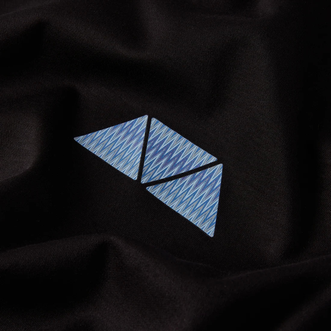 Mosquito Azure Triangle (Purple) T-Shirt - Black
